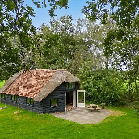 Prachtig Vrijstaand Familiehuis Op Groot Perceel * Scherpenzeel (Gelderland)