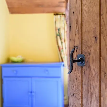 Prachtig Vrijstaand Familiehuis Op Groot Perceel *