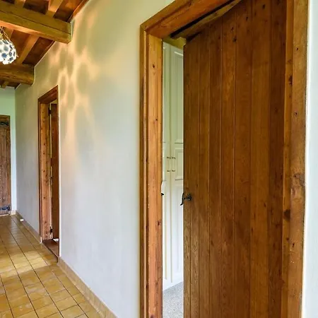 Prachtig Vrijstaand Familiehuis Op Groot Perceel Prázdninový dům Scherpenzeel (Gelderland)