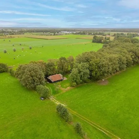 Prachtig Vrijstaand Familiehuis Op Groot Perceel Prázdninový dům *