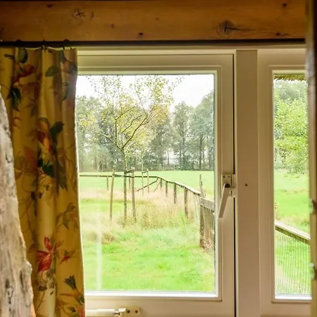 Prázdninový dům Prachtig Vrijstaand Familiehuis Op Groot Perceel *