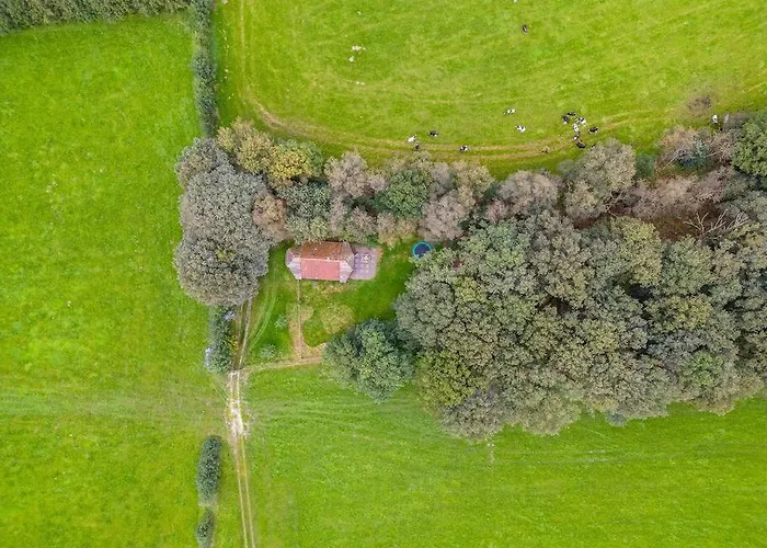 Prachtig Vrijstaand Familiehuis Op Groot Perceel