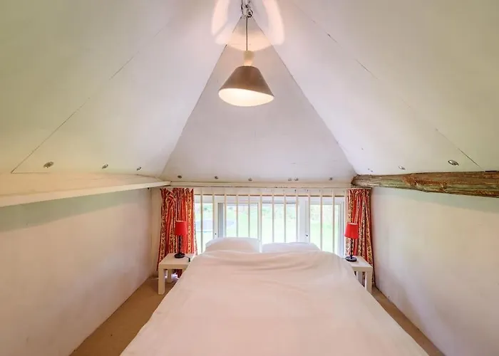 Semesterbostad Prachtig Vrijstaand Familiehuis Op Groot Perceel *