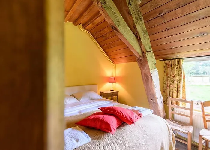 Prachtig Vrijstaand Familiehuis Op Groot Perceel *