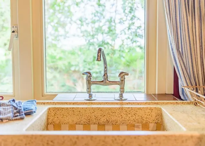 Semesterbostad Prachtig Vrijstaand Familiehuis Op Groot Perceel *